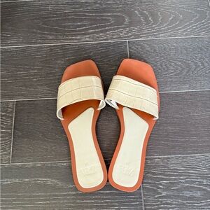 Zara Women's Cream and Tan Slide Sandals